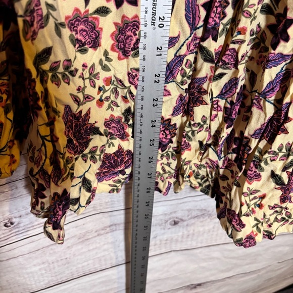 Torrid Bohemian Fit and Flare Long Sleeve Floral V-Neck Blouse 1X - Picture 6 of 8